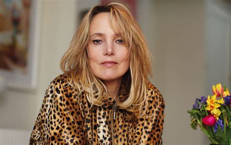 Bay Garnett&rsquo;s Art Collection - YouTube