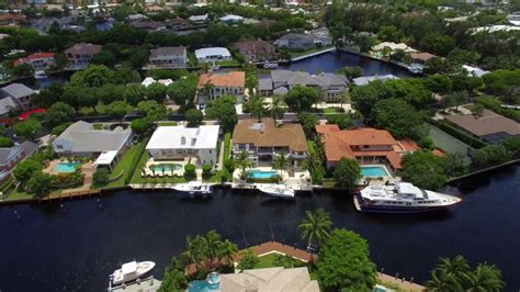 Bay colony fort lauderdale. 30 Bay Colony Dr, Fort Lauderdale FL, is a Single Family home that contains 6384 sq ft and was built in 1990.It contains 5 bedrooms and 7 bathrooms.This home last sold for $2,700,000 in March 2015. The Zestimate for this Single Family is $5,057,900, which has decreased by $9,381 in the last 30 days.The Rent Zestimate for this Single Family is … 