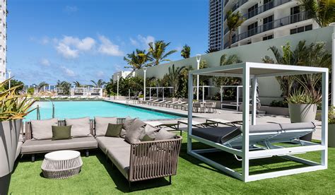Bay parc miami. With such a convenient location and beautiful views Bay Park Towers is in high-demand! CONTACT US. 3301 NE 5th Avenue Miami, FL 33317. +1 (305) 573-5404. +1 (305)-573-2914. Bay Park Towers Office. General Manager. 
