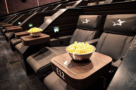  The Star Cinema Experience. Star Cinema Grill is a Houston based dine-in-theater concept that offers our guests first run film releases, an extensive menu, and a full service bar with a wide selection of beer, wine and spirits. Our goal is to provide every guest with an unforgettable experience through unmatched hospitality, the highest quality ... . 