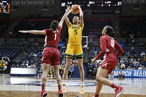 Baylor overcomes 18-point deficit to advance over Alabama