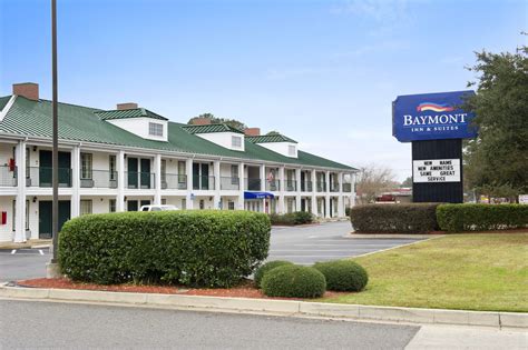 Take in the southern coast of Georgia when you stay at our 100% Non-Smoking Baymont Inn & Suites Brunswick hotel. We're off Exit 38 on I-95, and we offer endless opportunities for outdoor activities, amazing seafood restaurants, and rich historical experiences. The Ritz Theatre, Old Town National Historic District, and Golden Isles are …. Baymont by wydham