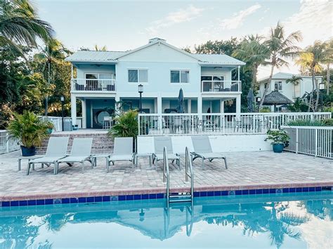 Bayside inn key largo. Jul 18, 2023 · Bayside Inn Key Largo: Nice - See 116 traveler reviews, 239 candid photos, and great deals for Bayside Inn Key Largo at Tripadvisor. 