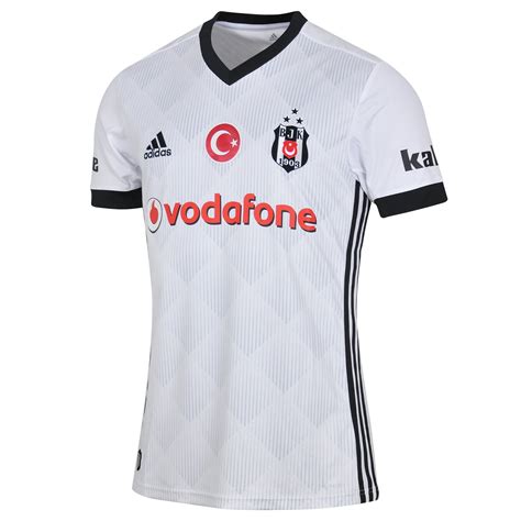 Beşiktaş 2017 2018 forma