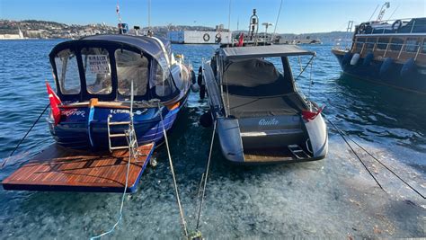 Beşiktaş sahilinde binlerce denizanası görüldü - Son Dakika Haberleri