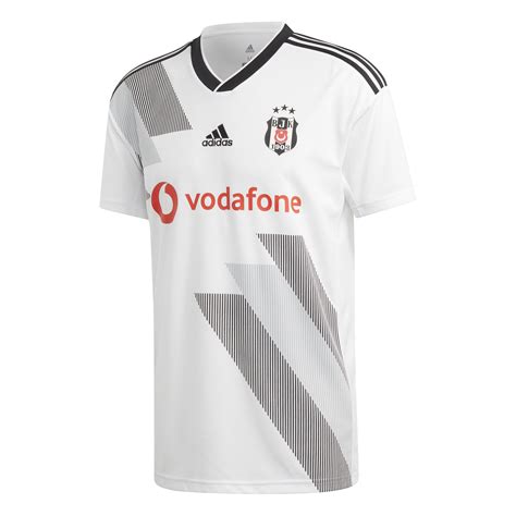 Beşiktaş siyah forma 2019