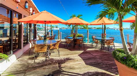 Beachfront restaurants fort myers. What are the best restaurants in Fort Myers Beach? Here are the Top 12 eateries, from fine dining on the beach to super casual breakfast in Fort Myers Beach, … 