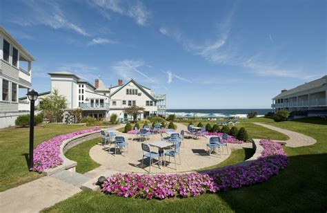 Beachmere inn. The Beachmere Inn is an intimate, oceanfront wedding venue with 72 suites, 22 king suites, and 4 family accommodations. The Beachmere Inn is proud to be Maine’s only true “all-suite” resort wedding hotel! Breathtaking views in every direction await you at The Beachmere Inn. Walk out of your room to a pristine 3-mile stretch of private ... 
