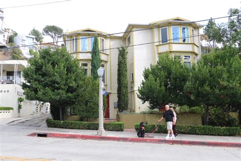 Beachwood canyon apartments. Things To Know About Beachwood canyon apartments. 