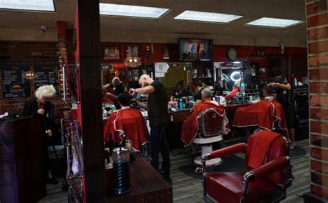 Beacon Light Barber & Salon, Lighthouse Pt.,Fl 33064