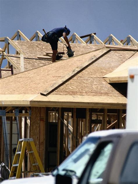 Beacon Roofing Supply to buy Dallas