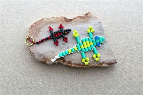How to make a Gecko/Lizard with pony beads!One of the greate
