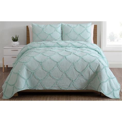 For a bold color statement, we carry solid quilts and solid bedspreads to add a pop of color to your room. For a more modern look, try a geometric shape comforter or an updated print. No matter what your style, bealls carries an ever-changing selection of bedding, bedding sets, quilts and comforters, bed comforters, and more at prices you will .... 