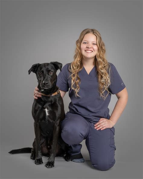 Bear creek vet. With more than 450 locally-led General Practice, Speciality, Emergency, and Equine hospitals, PetVet Care Centers offers outstanding care across the country. View Locations. With more than 450 general, specialty and emergency hospitals, PetVet Care Centers is a nationwide veterinary network with a solid commitment to pets and their owners in ... 