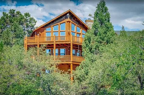 Introducing Bear Cub Lodge, your sanctuary in Garden City! This 5-bed, 4-bath retreat on Sweetwater Hill offers stunning views of Bear Lake Golf Co... Bear Cub Lodge: 2 Families, Hot Tub, Beach Access - Cabins for Rent in Garden City, Utah, United States - Airbnb . 