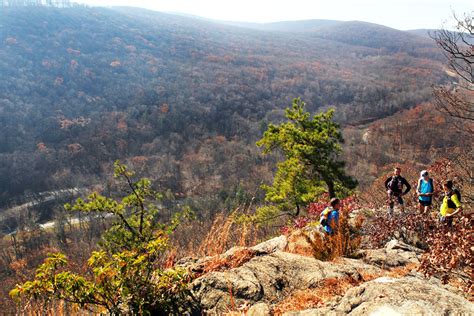 Bear mountain trail. Oct 15, 2023 ... The Appalachian Trail up Bear Mountain had been closed since the summer storms that flooded the park. I had made up with a friend to meet at the ... 