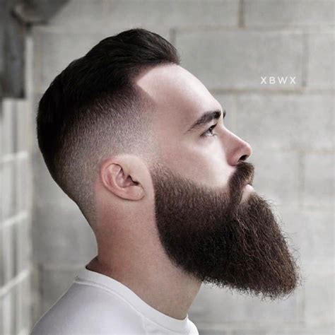 Beard shape up. But first, a few tips for those new to beards. 1. Your beard grows on an average one-half inch per month. Let your beard grow for at least 3-4 weeks before you trim it. This will allow you to see how your manly mane fills in. Resist the urge to trim during this time. It may come in patchy or thin in places. 