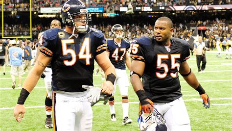 Bears, former teammates respond to Brian Urlacher