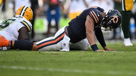 Bears blown to bits in season opener against rival Packers