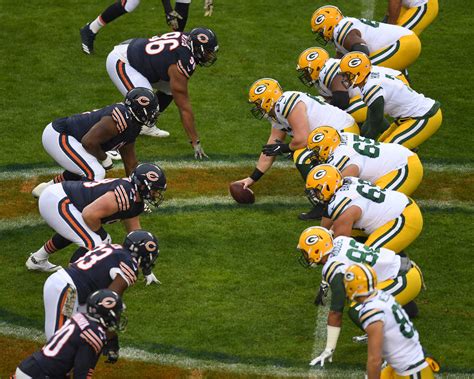 Bears v packers. Sep 10, 2023 · The Green Bay Packers will hit the road to start their 2023-2024 campaign against the Chicago Bears. Kickoff is scheduled at 4:25 p.m. ET on September 10th at Soldier Field. 