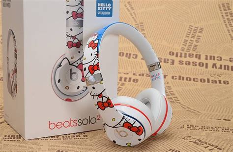 Beats Hello Kitty Special Edition Solo 2 Wireless Headphone