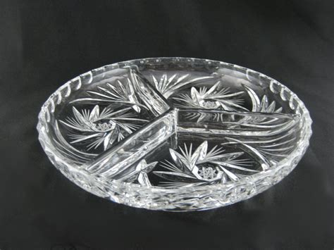 Beautiful Vintage Clear Cut Glass Round Three Section Snack