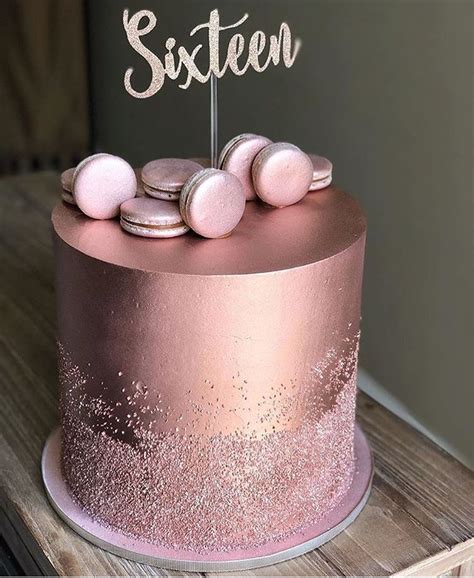 Beautiful sweet sixteen cake design!! By julianagourmet.br cake 