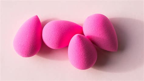 Beauty blenders. The Beautyblender is an award-winning, egg-shaped makeup sponge with a cone-shaped tip that's in the pro kits of makeup artists and cosmetic bags of beauty … 