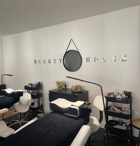 Beautyhouse. Things To Know About Beautyhouse. 