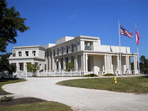 Beauvoir: The Jefferson Davis Home and Presidential Library