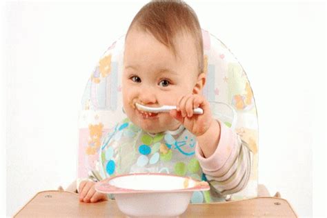Bebeklerde ek gıdaya geçişte alerji