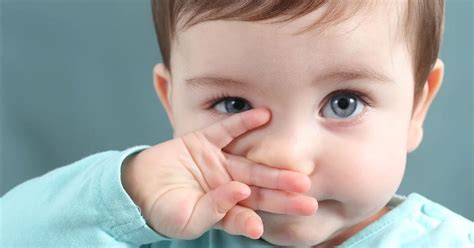 Bebeklerde geniz akıntısı nasıl giderilir