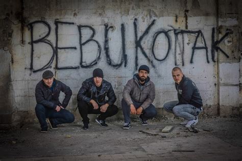 Bebukottak - PORT.hu