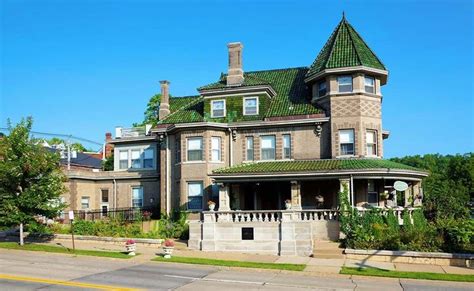 Bed and breakfast le claire iowa