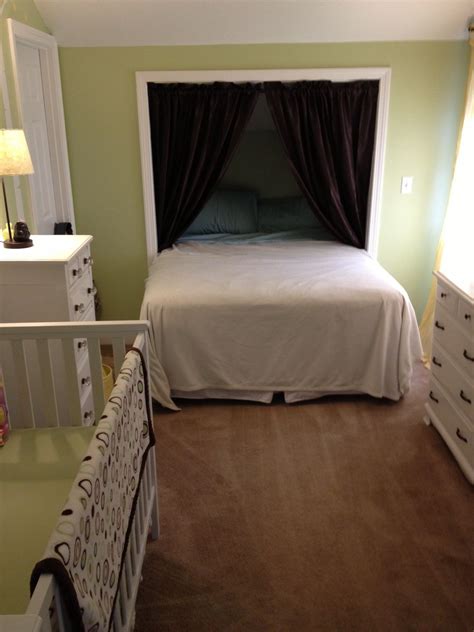 Bed inside closet. Putting a Murphy bed in your closet provides space in your bedroom and hides away the bed when not in use. Murphy beds are ideal for mixed-use spaces, like … 