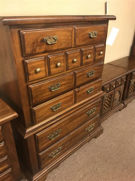 Each thomasville vintage bedroom set bearing mid-century modern or neoclassical hallmarks is very popular. How Much is a Thomasville Vintage Bedroom Set? The average selling price for a thomasville vintage bedroom set at 1stDibs is $1,596 , while they’re typically $275 on the low end and $10,500 for the highest priced.. 