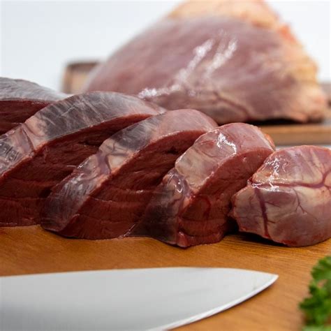 Beef heart. There are 254 calories in 8 ounces of Beef Heart. Calorie breakdown: 33% fat, 1% carbs, 66% protein. Other Common Serving Sizes: Serving Size Calories; 1 oz: 32: 100 g: 112: 1 lb: 508: Related Types of Beef: Corned Beef: Lean Ground Beef: Beef Steak: Ground Beef (Cooked) Beef: Roast Beef : view more beef nutritional info: 