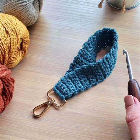 Beginner Keychain Wristlet Free Crochet Pattern Cozy Nooks Designs