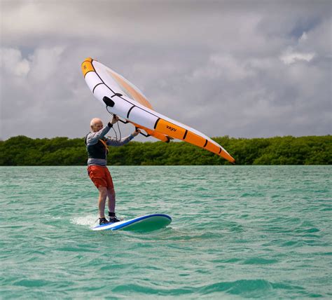 Beginner wing foil.  Learning to fly.  Shorter masts give you more control and mak...
