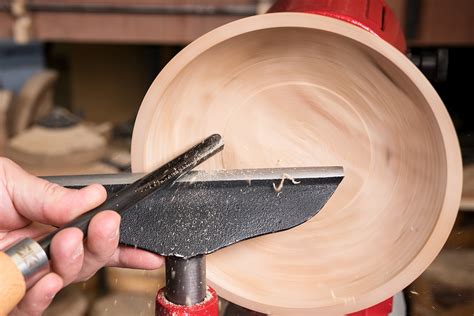 Beginners Guide To Woodturning Tools - The Knowledge Blog