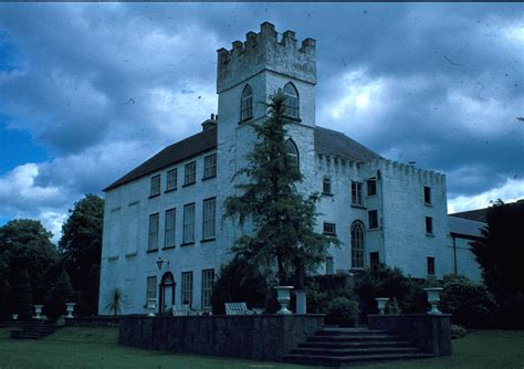 Belgard Castle