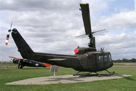 Bell UH-1M Iroquois (Huey) specifications and photos - Skytamer