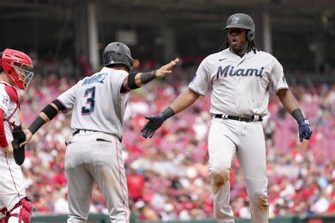 Bell homers twice, Bryan De La Cruz’s HR in 9th helps Marlins rally late for 5-4 win over the Reds