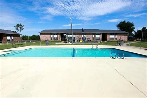 Apr 2, 2023 · 1BR/1BA is a 1 bedroom apartment layout option at Bellaire Apartments.This 600.00 sqft floor plan starts at $575.00 per month. ... 622 SW Bishop Rd Lawton, OK 73501 ... . 
