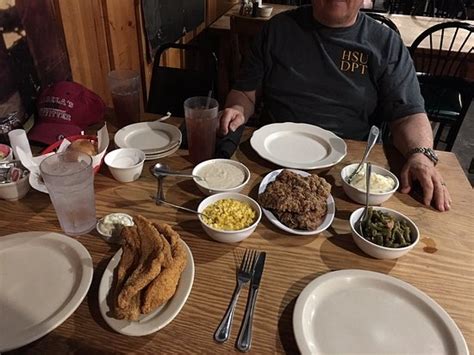  37 Faves for Belle's Chicken Dinner House from neighbors in Abilene, TX. Delicious southern homestyle food. Scrumptious fried chicken, chicken fried ribeye, family style veggies, homemade yeast rolls and pies. These and more await your taste buds. Marrs family owned and operated in Abilene, TX. . 