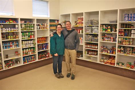 Bellingham food bank. Our food providers include local and chain grocers, restaurants, and generous community members. Partners. We are one non-profit supporting over 30 agencies, food banks, meal services, and 150 individual clients. Volunteers. Help us reduce food insecurity! Join our team of volunteers who pickup, sort, and deliver to agencies and individuals. 