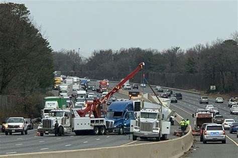Beltway closed in Prince George’s Co. after tractor-trailer carrying fuel overturns