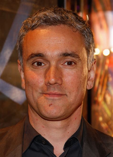 Ben Miles is a British actor who is perhaps best known for his roles in the recent BBC One drama The Capture, BBC Two's Coupling, the big-screen epic V For Vendetta (where he starred alongside .... 