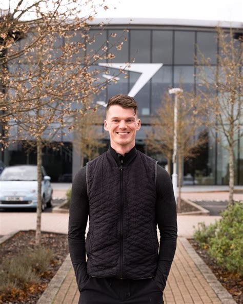 Ben roeslesberger biography