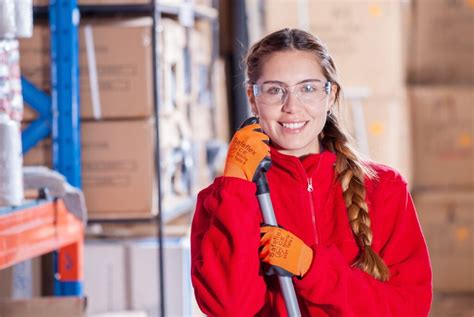 Bend jobs. West Bend, WI. $11 - $12 an hour. Part-time. 10 to 20 hours per week. Monday to Friday + 6. Easily apply. Paid time off (PTO) program. Must be able to stand and walk for long periods of time. Our part-time sales associate interacts with our customers, helps them…. 